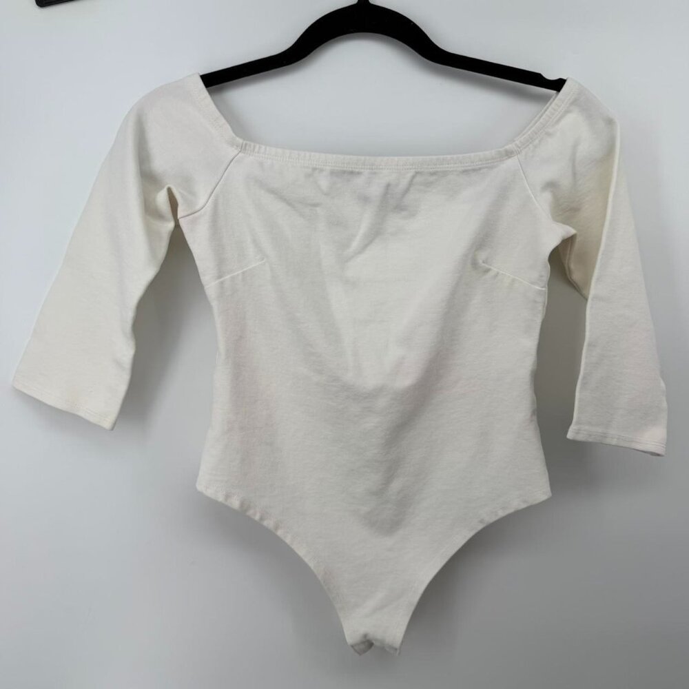 Lulus white square neck bodysuit with 3/4 sleeves Size M